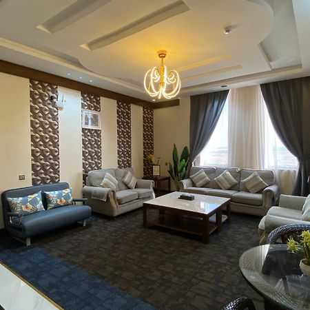 Aral Hotel Apartments Tabuk Exteriér fotografie