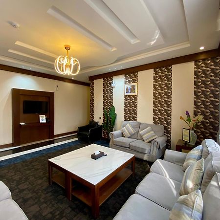 Aral Hotel Apartments Tabuk Exteriér fotografie