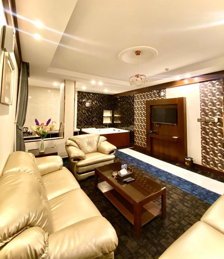 Aral Hotel Apartments Tabuk Exteriér fotografie