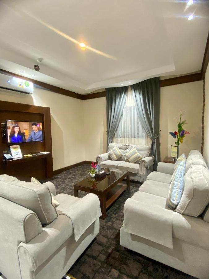 Aral Hotel Apartments Tabuk Exteriér fotografie