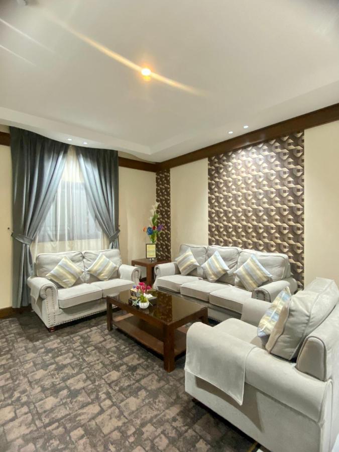 Aral Hotel Apartments Tabuk Exteriér fotografie