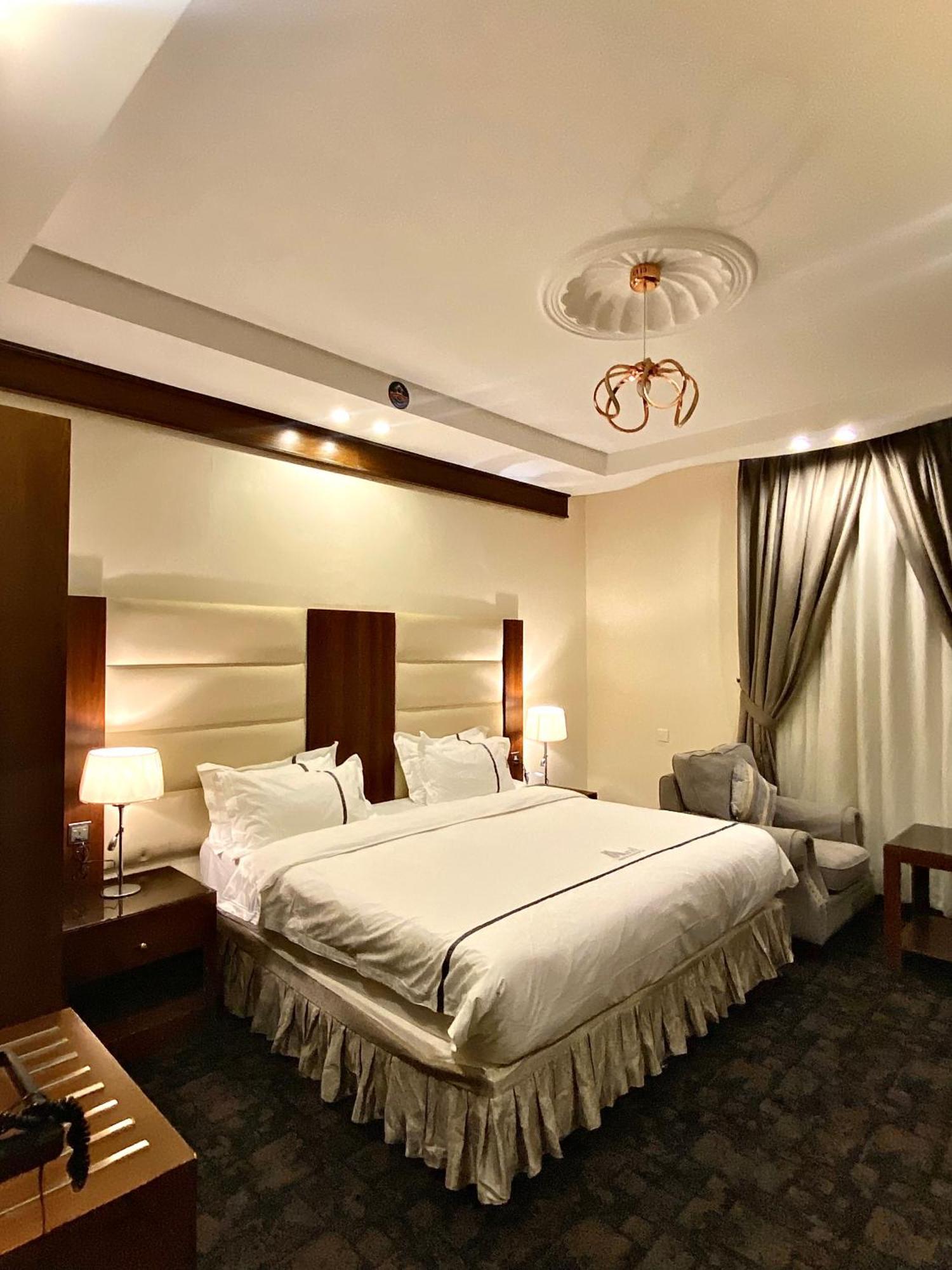 Aral Hotel Apartments Tabuk Exteriér fotografie