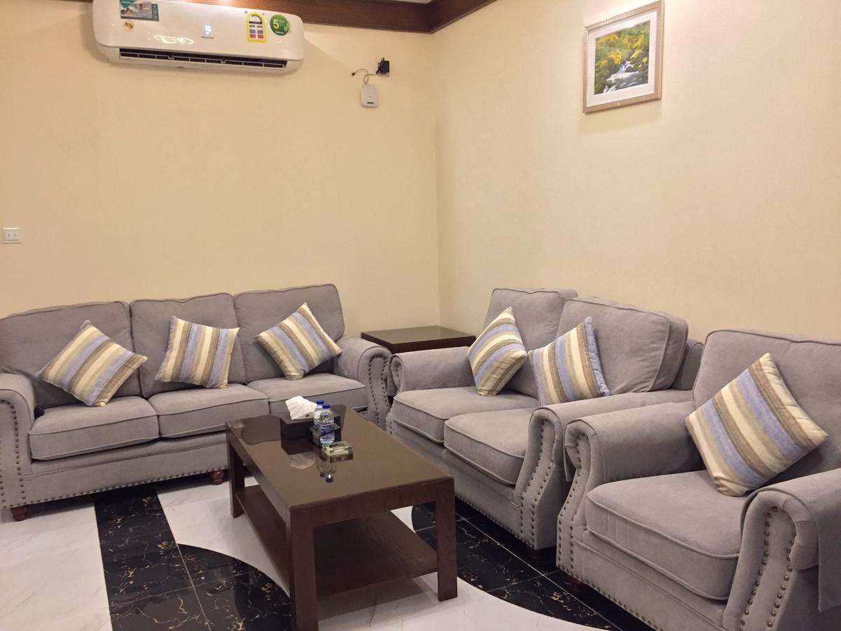 Aral Hotel Apartments Tabuk Exteriér fotografie